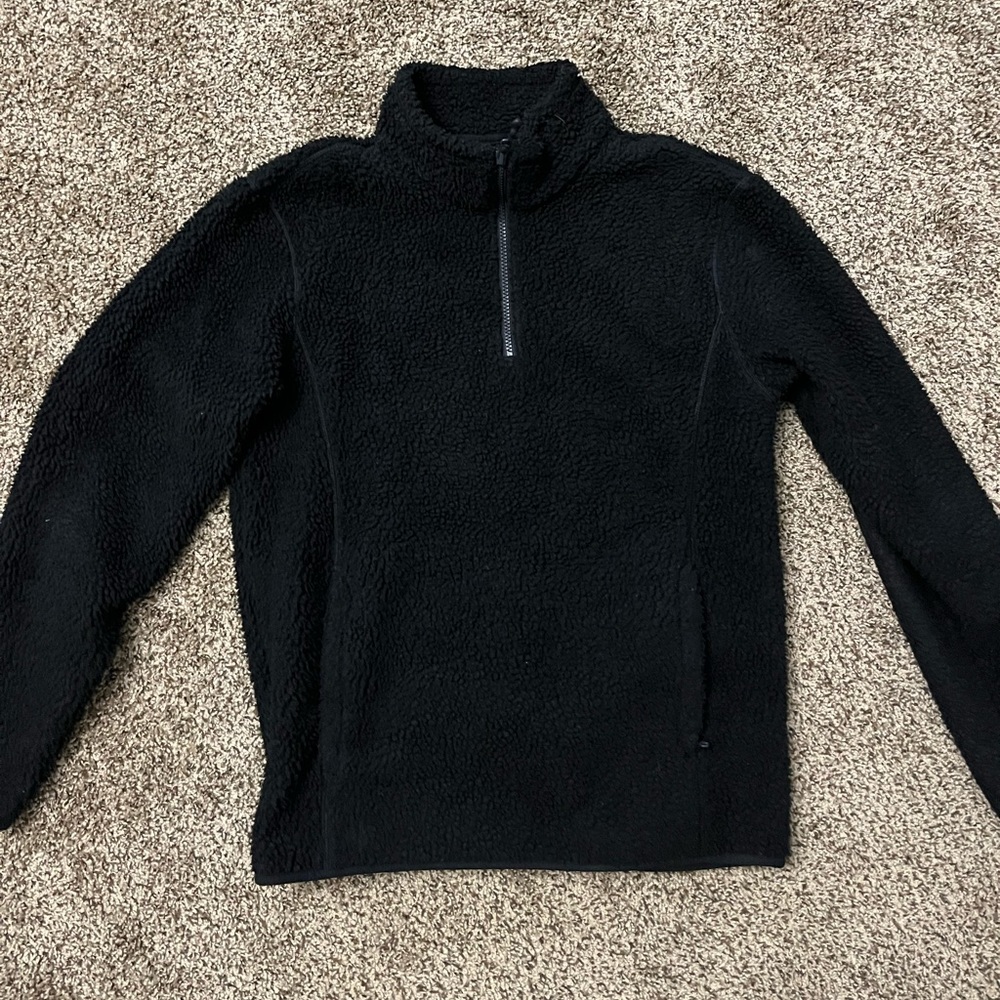 Amazon essentials Sherpa sweatshirt size s